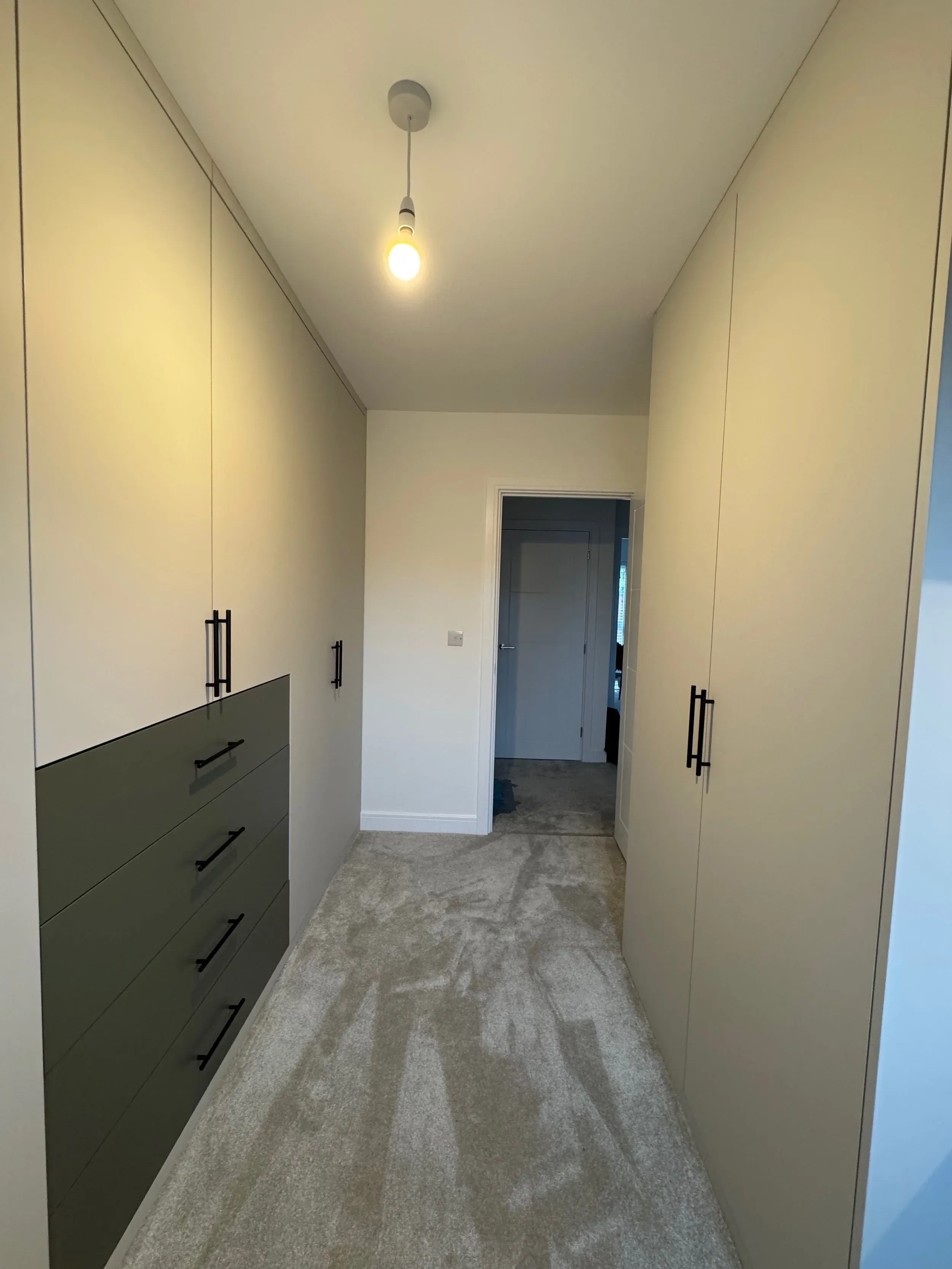Green Drawer Dressing Room, Seagull Bespoke Interiors