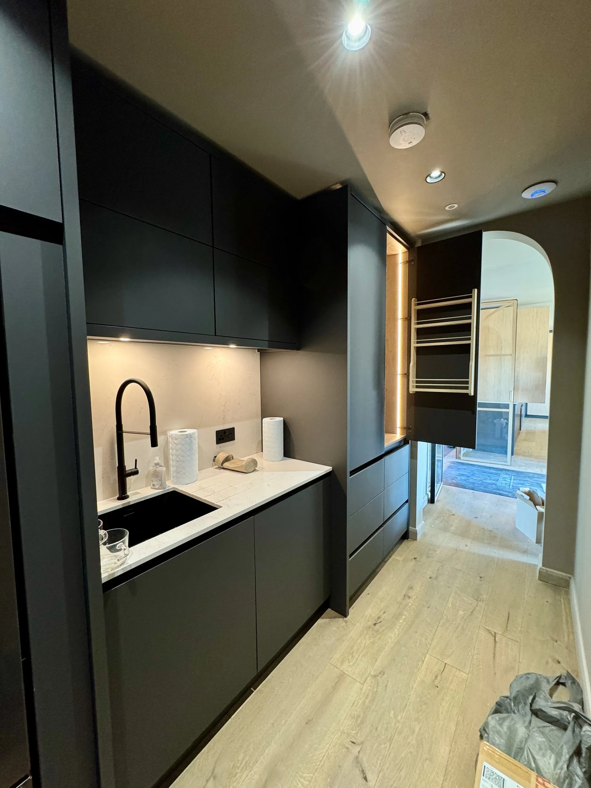 Reeded Oak Kitchen, Seagull Bespoke Interiors